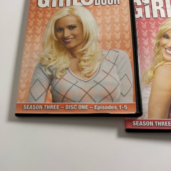 The Girls Next Door Season 3 DVD Set Complete Playboy - Picture 2 of 5